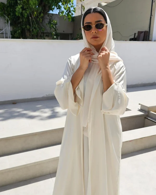 Noor Luxe premium silk Abayas Made In UAE iwith a matching Sheila